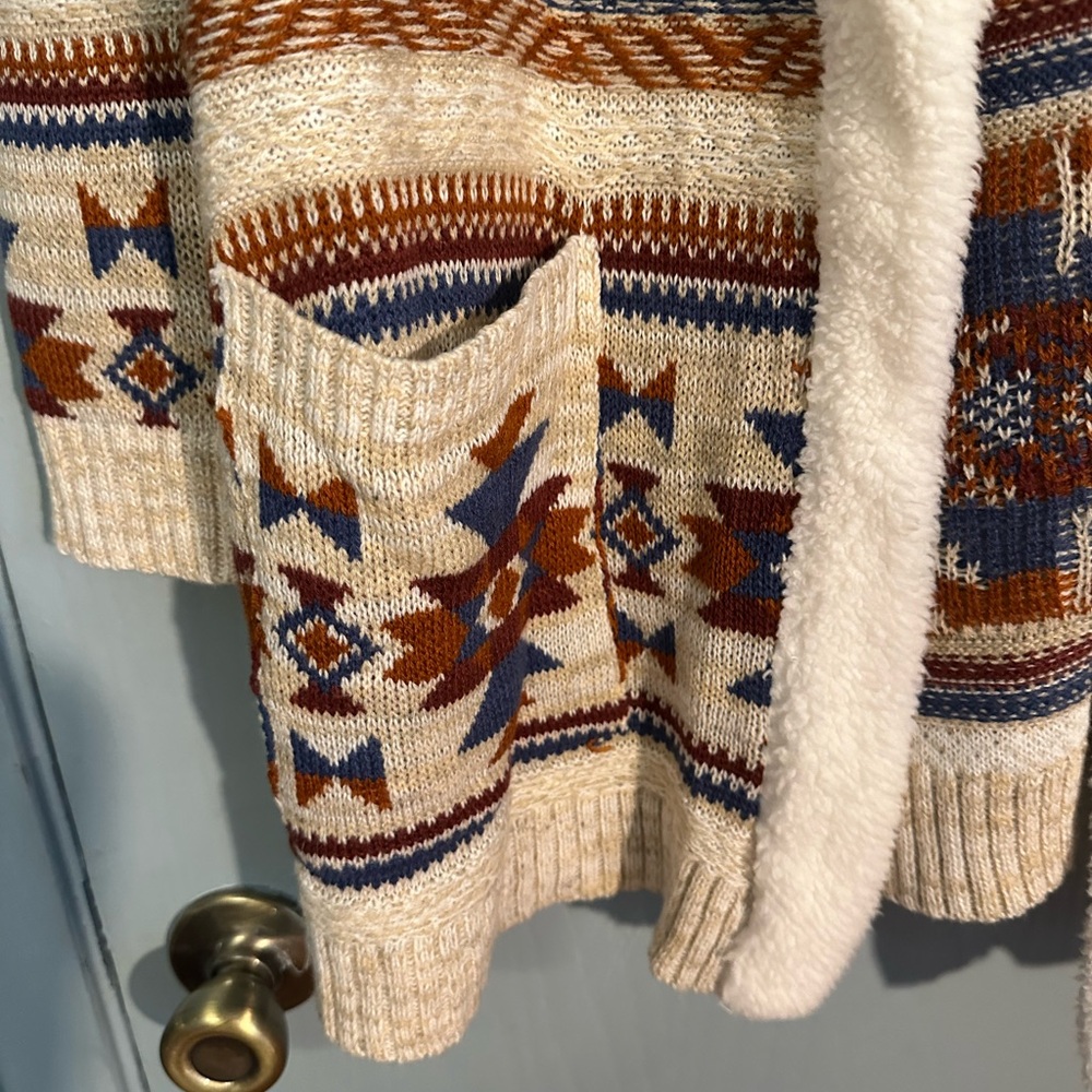No Boundaries hooded long cardigan, southwest design, furry hood, L, EUC - Picture 2 of 9